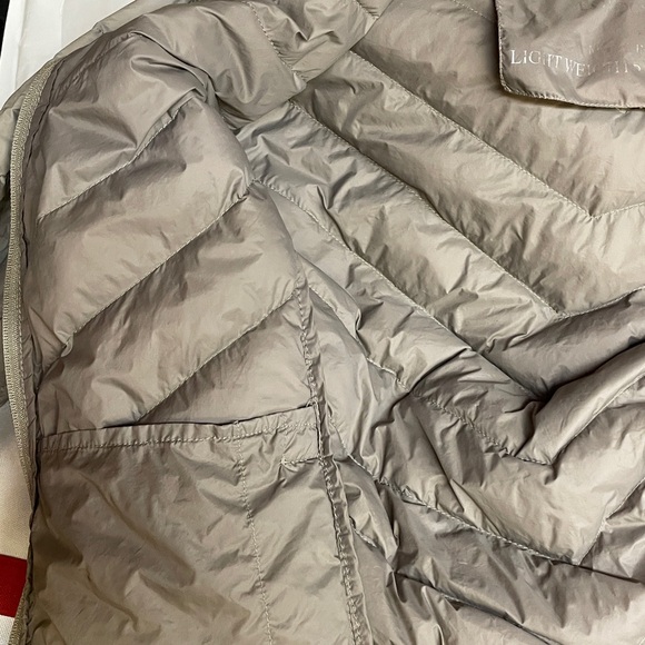 London Fog Women’s XL Light Gray Quilted Jacket. - Picture 11 of 13